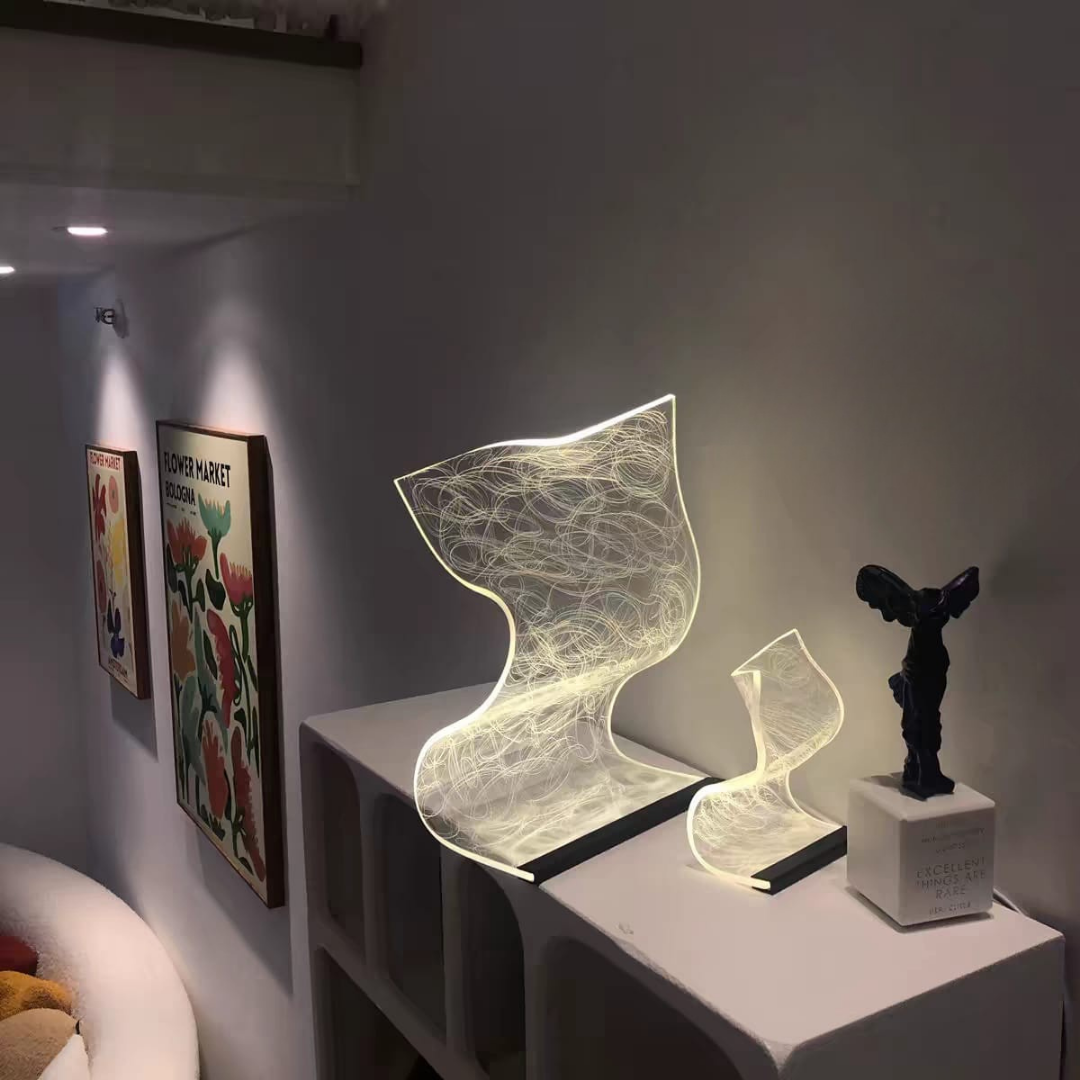 Out of the box table lamp