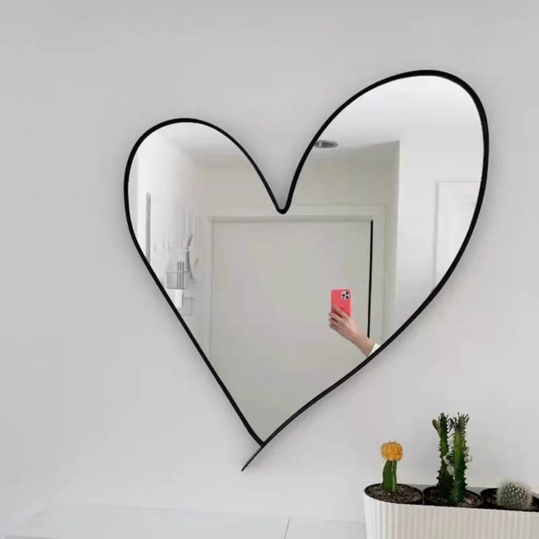 Choux Coeur mirror