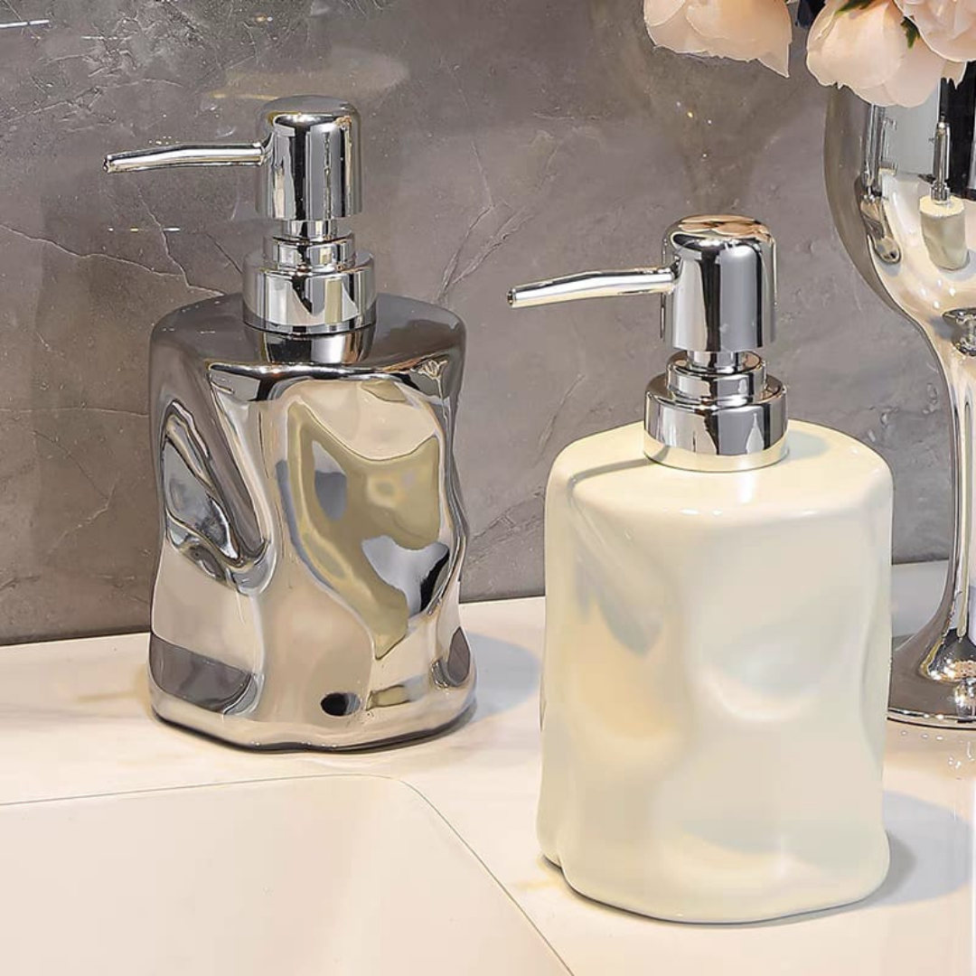 Tuka soap dispenser