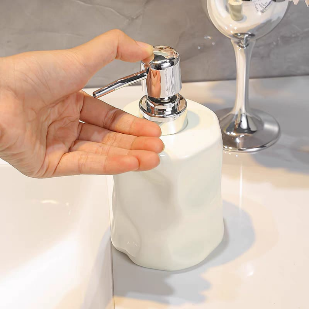 Tuka soap dispenser