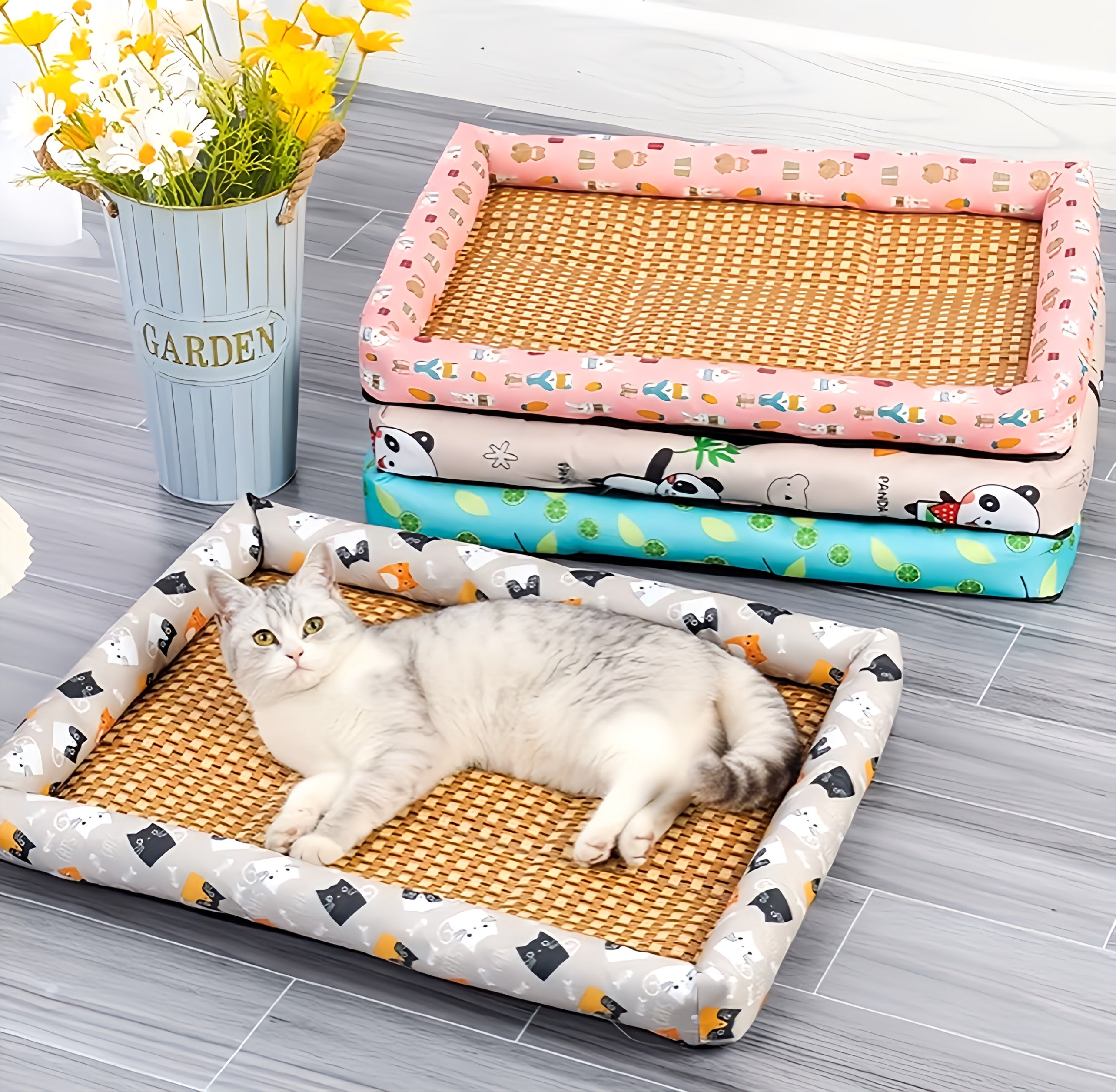 Comfortable & Cooling Pet Bed