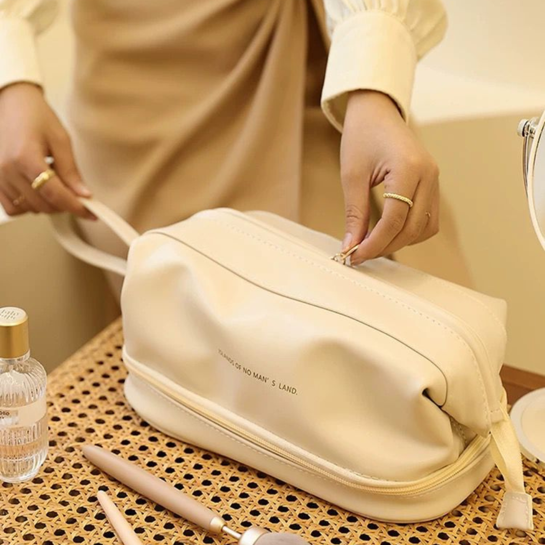 The make-up organizer