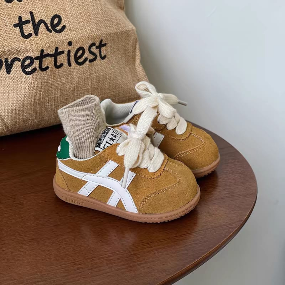 Yoyo sneakers