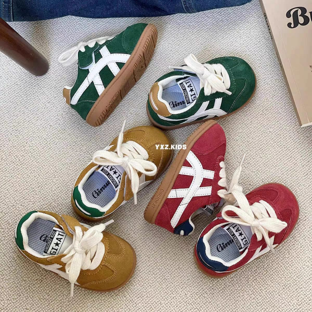 Yoyo sneakers
