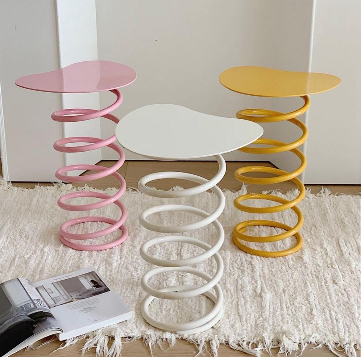 The swirl table