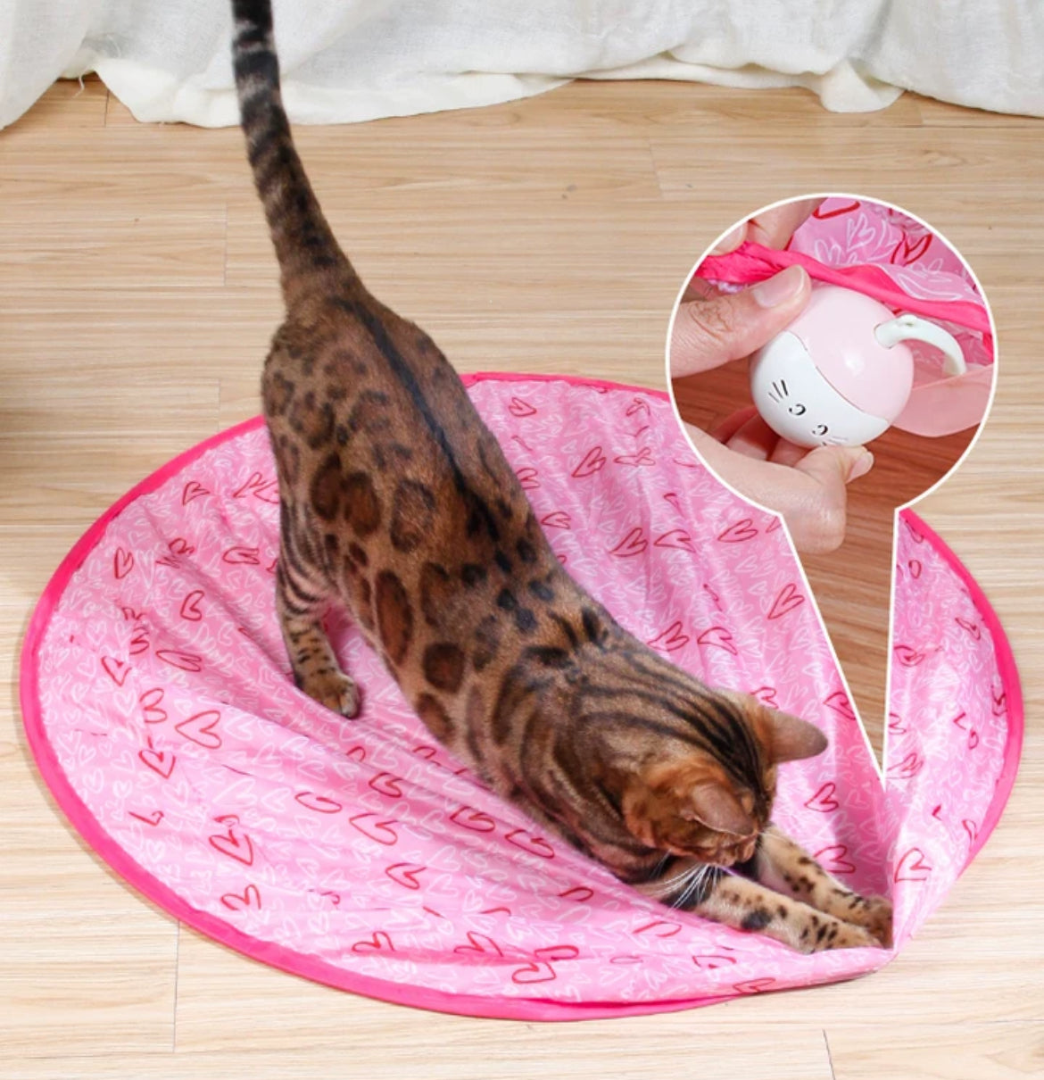 Automatic Cat Teasing Toy Ball with Matt