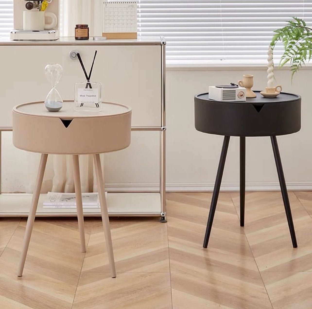 Multifunctional Round Table