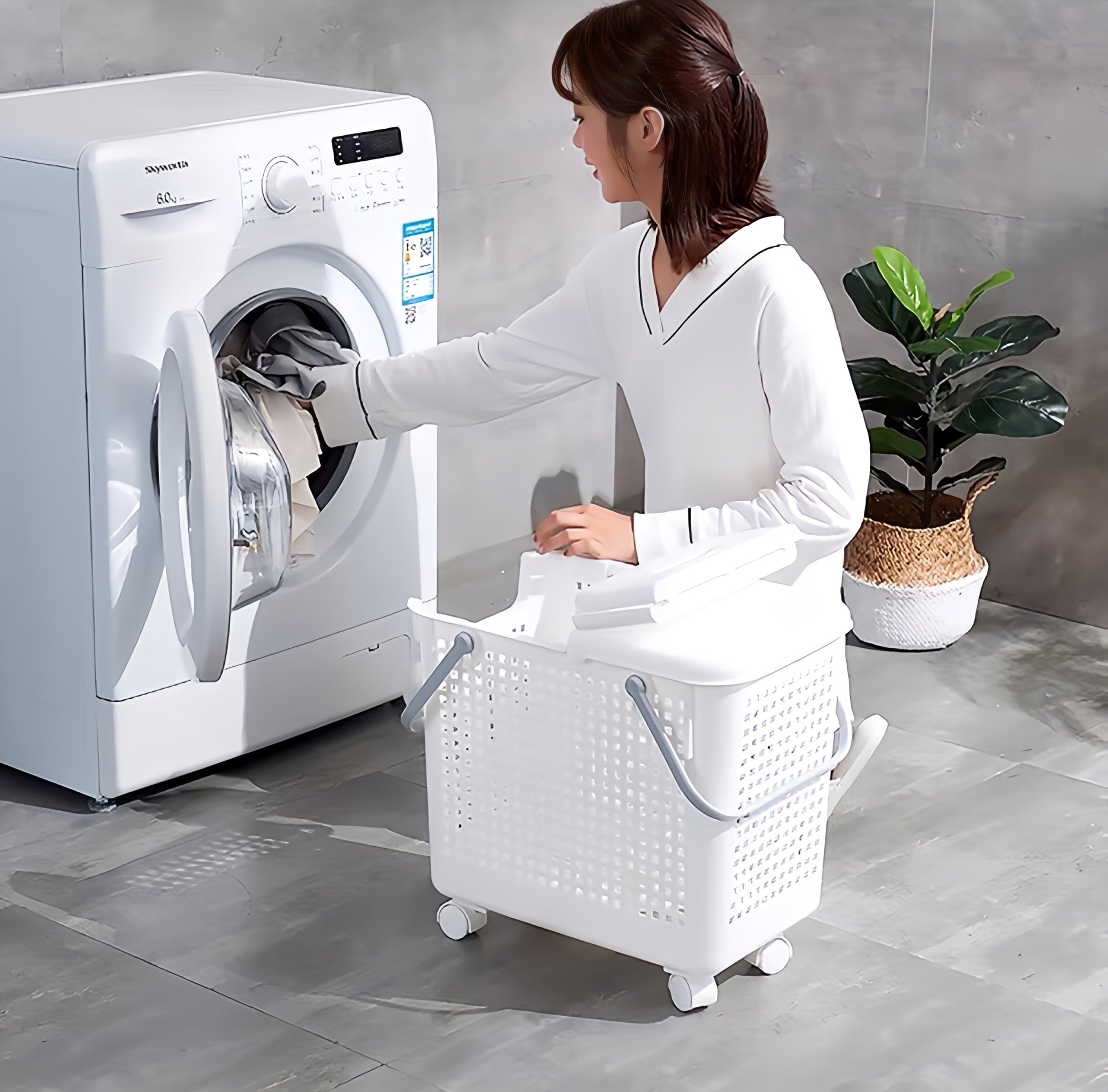 Movable three layers in 1 laundry basket