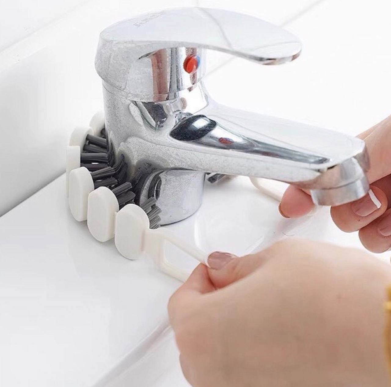 Multipurpose Cleaning Brush