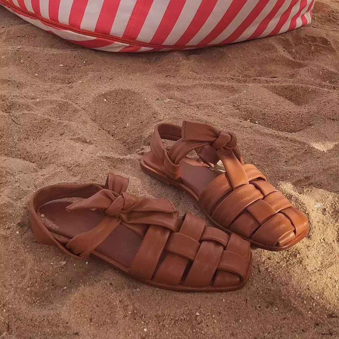 Anala sandal