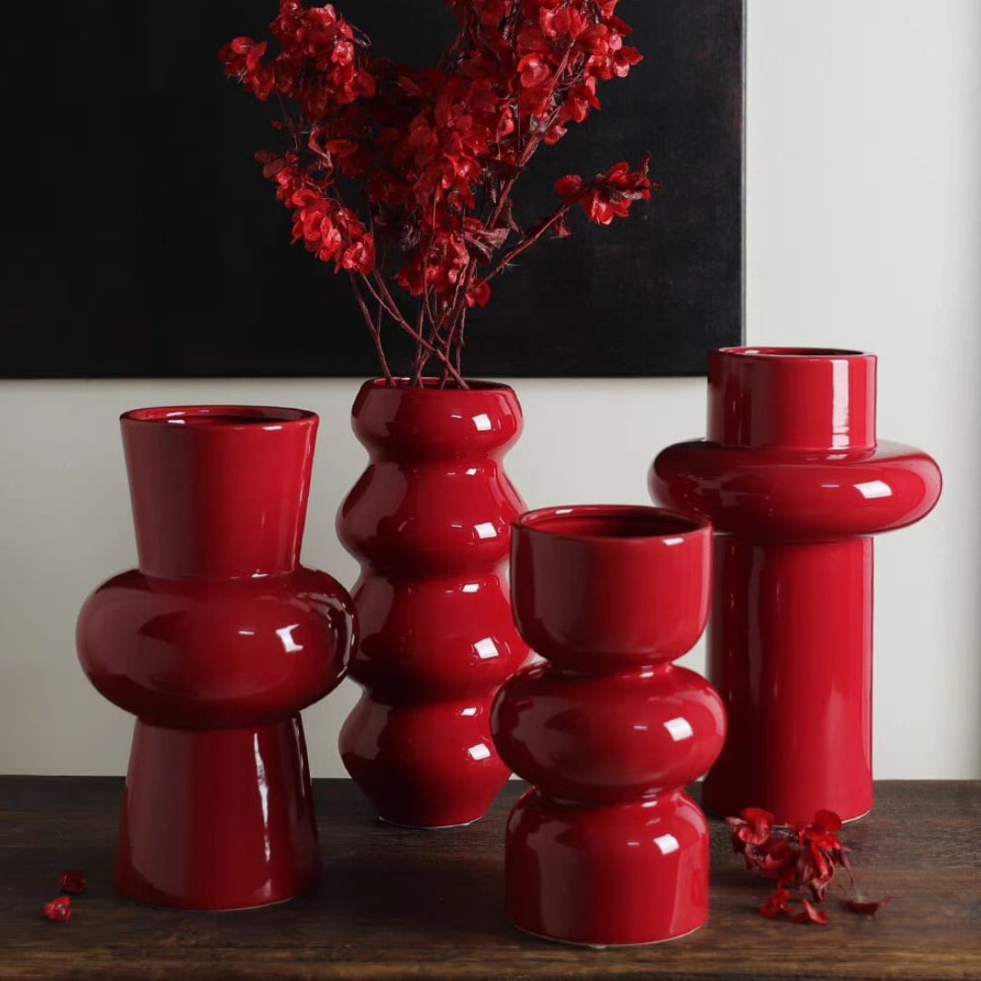 Red at heart table vases