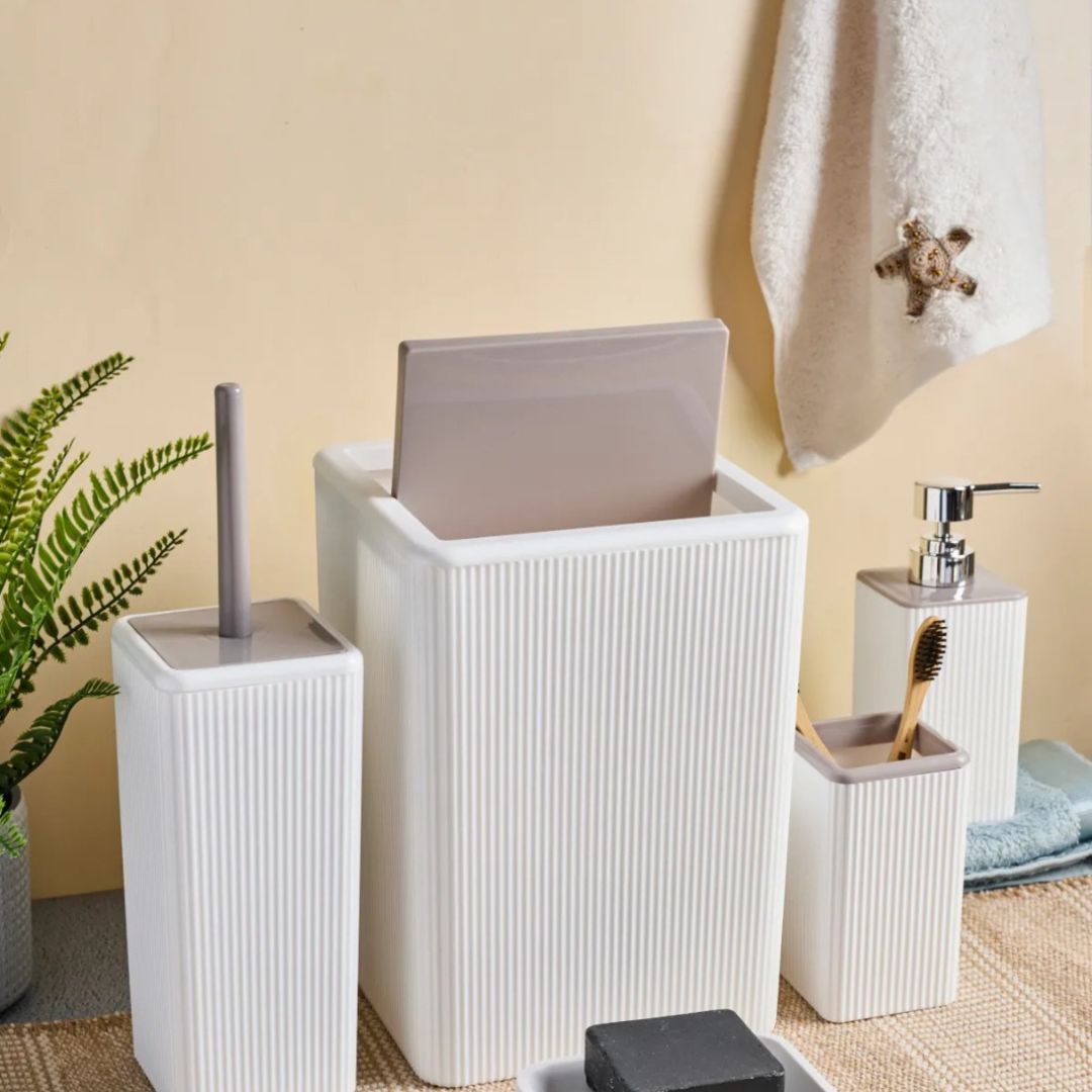 Striped Square Bathroom Set of 5