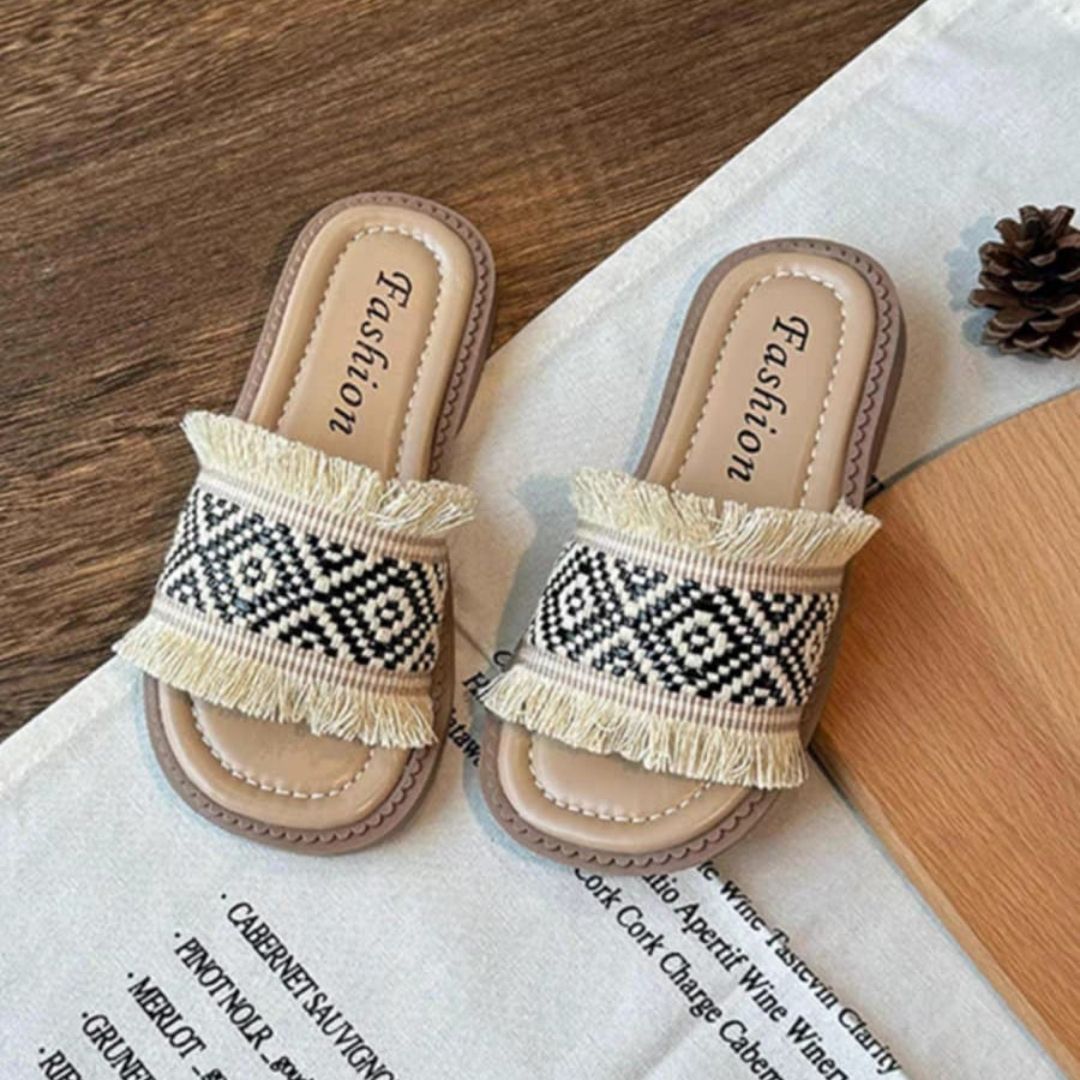 Fringed Trendy Slipper