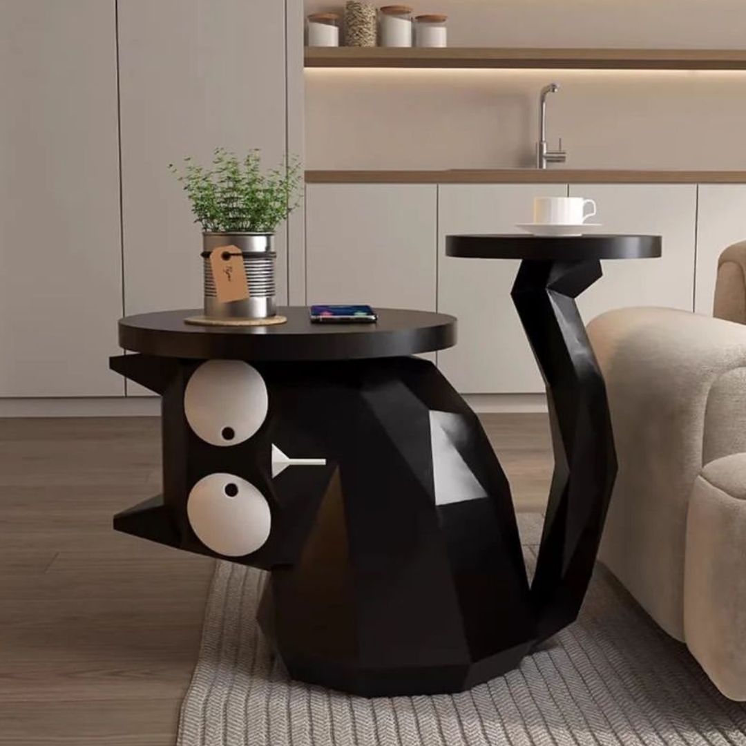 Curvy Cat side Table