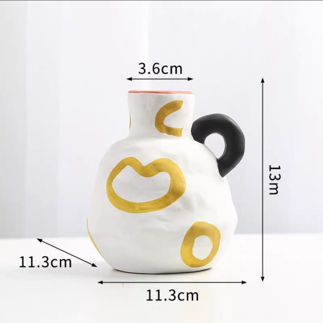 Cury table vase