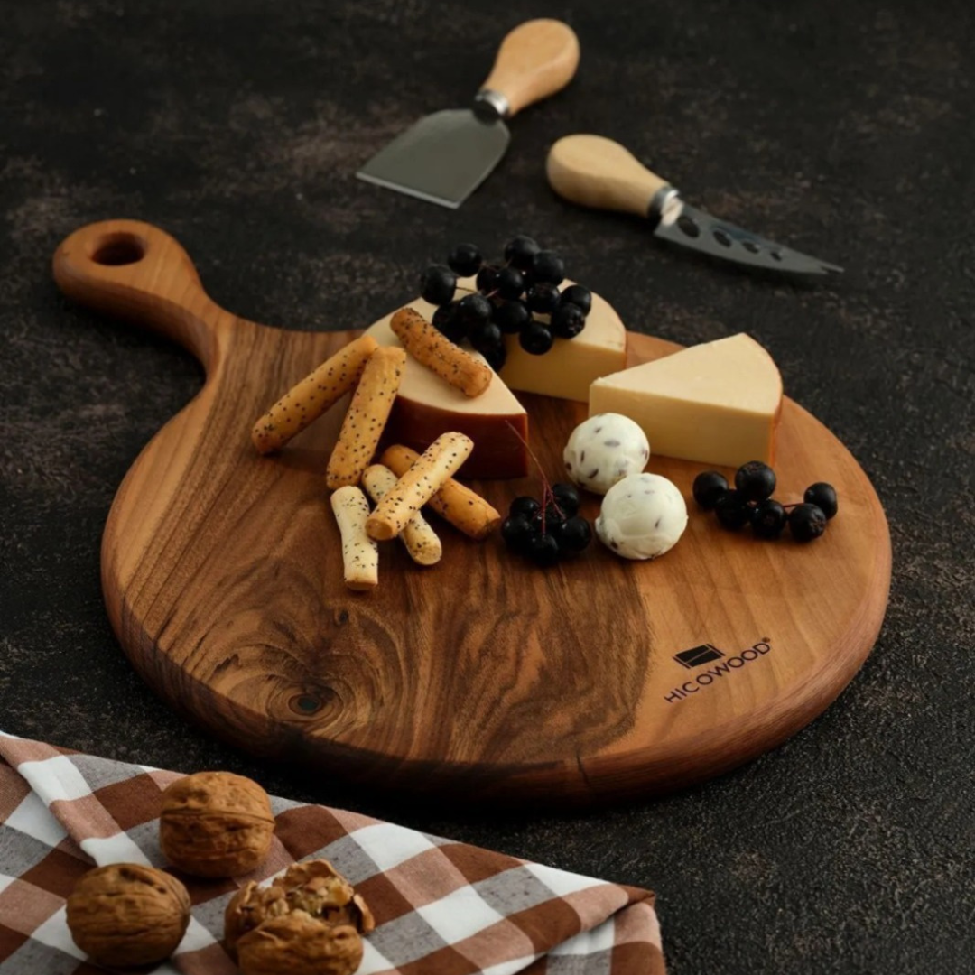 Walnut Wood Round Model Cutting Board