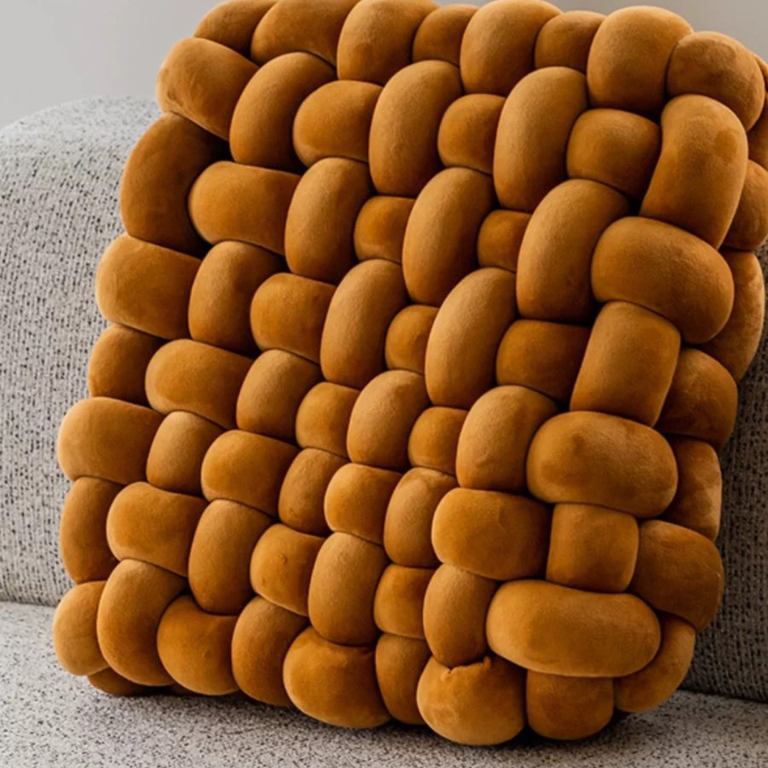 The Braided cushion