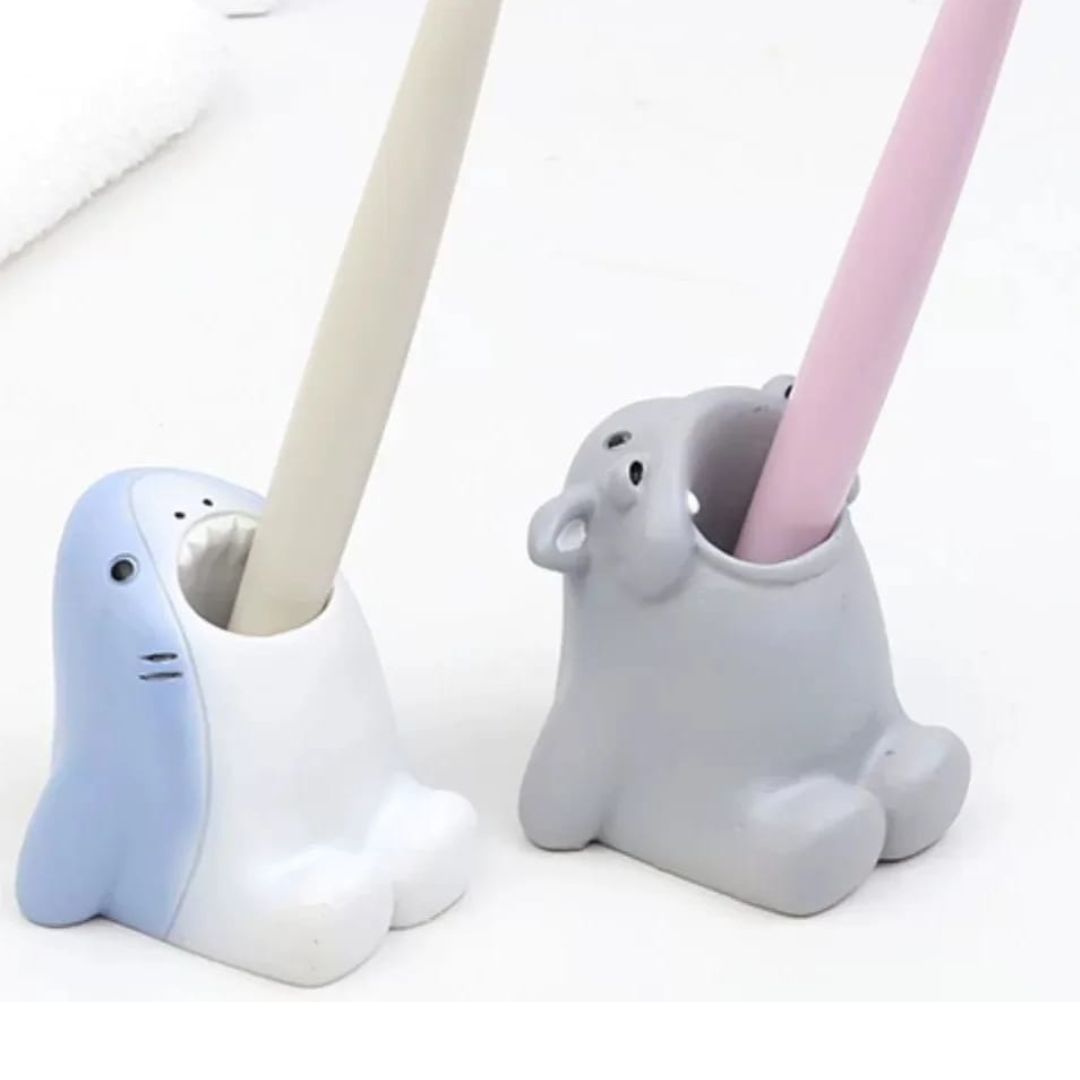 Toothbrush /pen holder