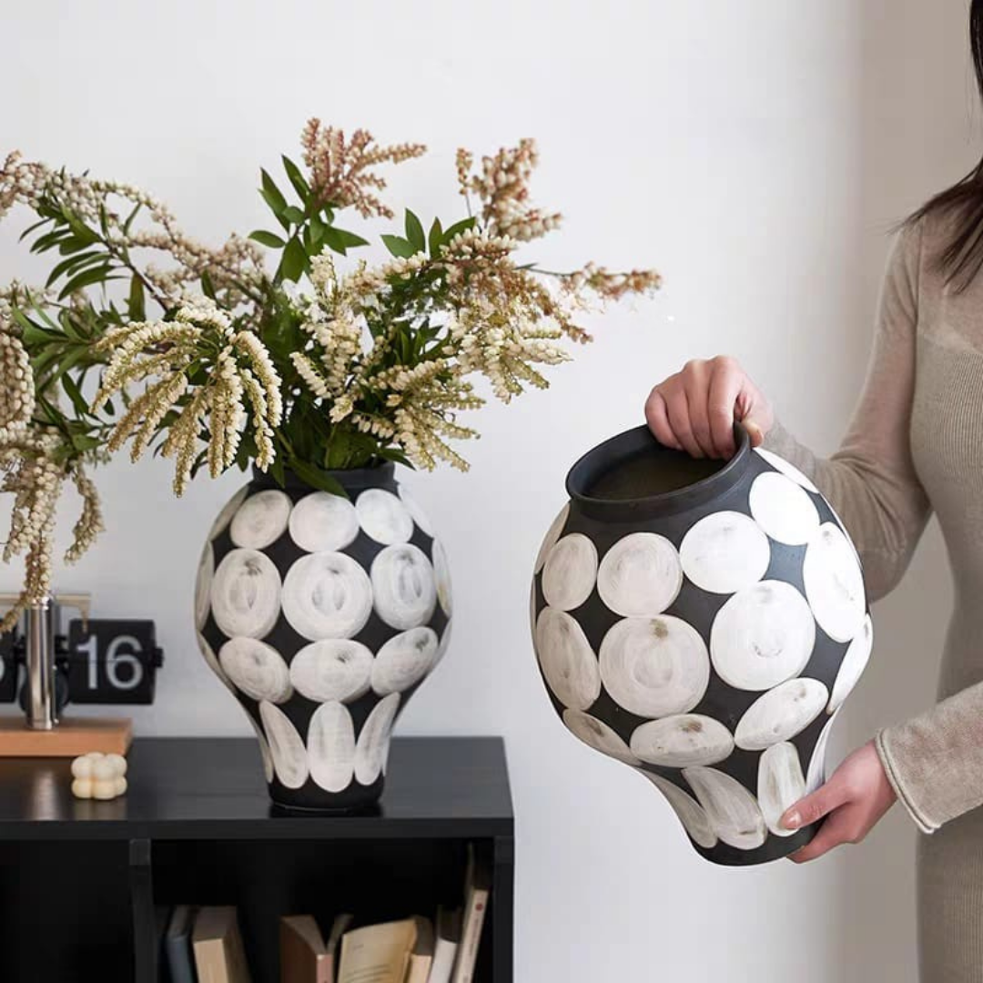 Roum table vase