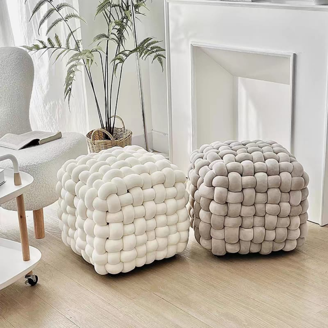 Ashy Pouf