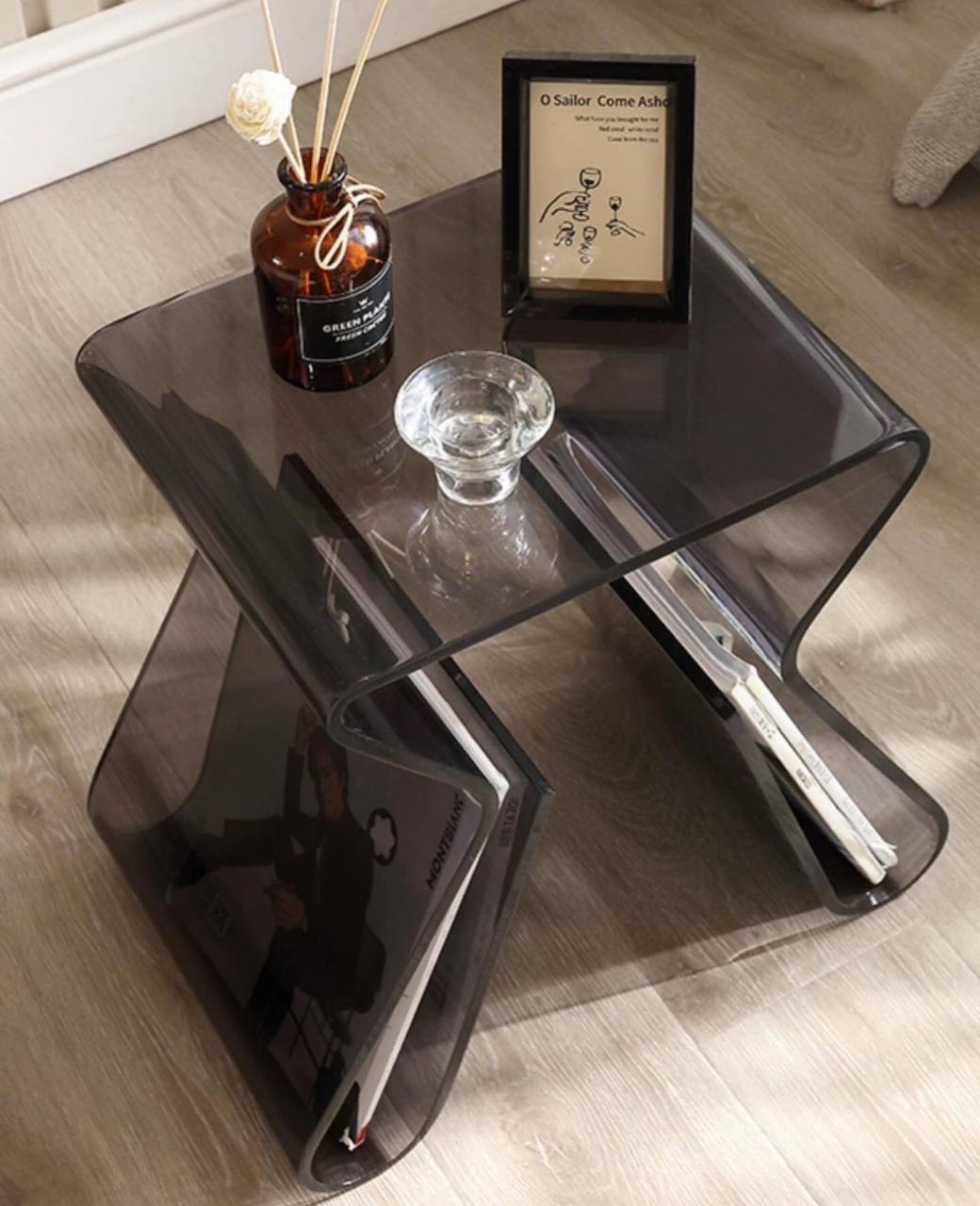 Unique Plexi Table