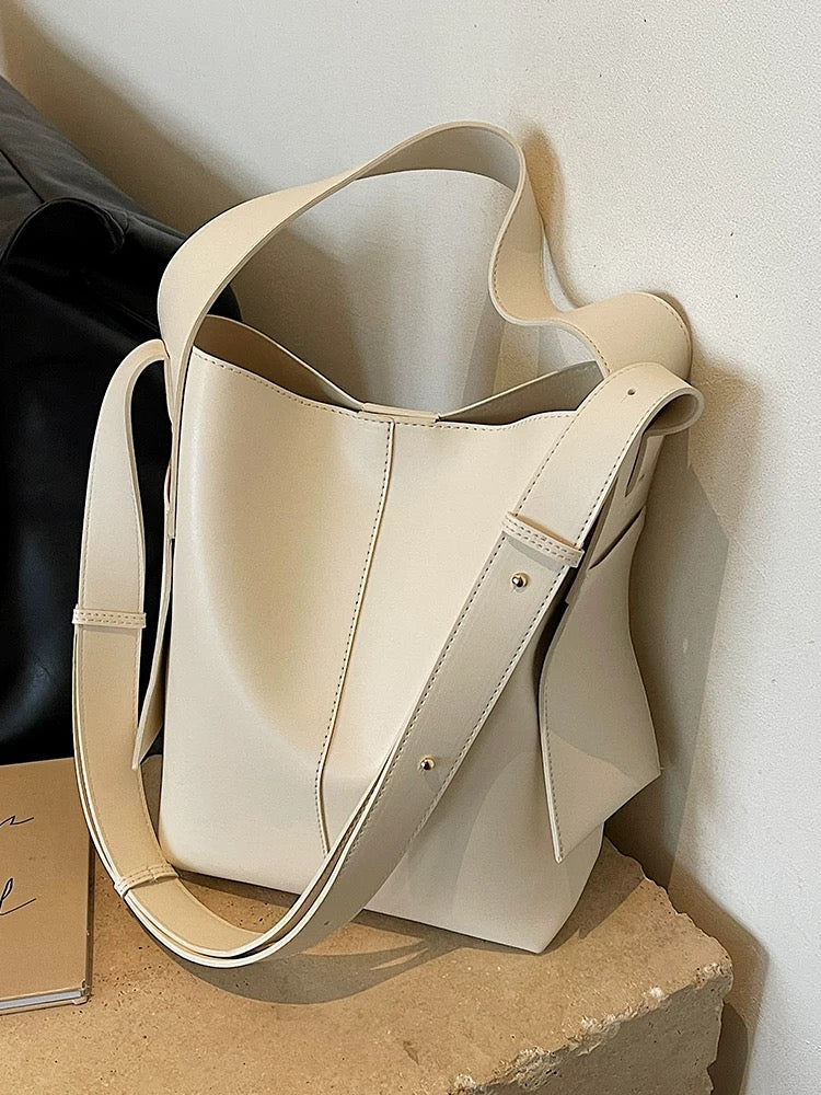 The Lencia bag