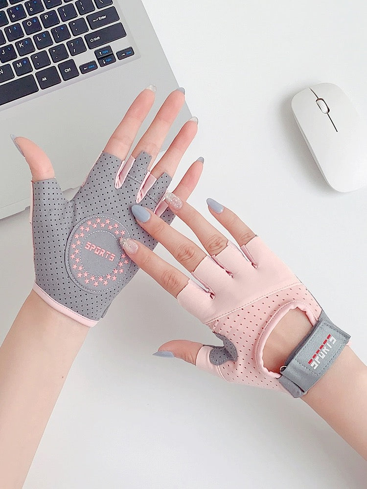 The Kynslee Gloves
