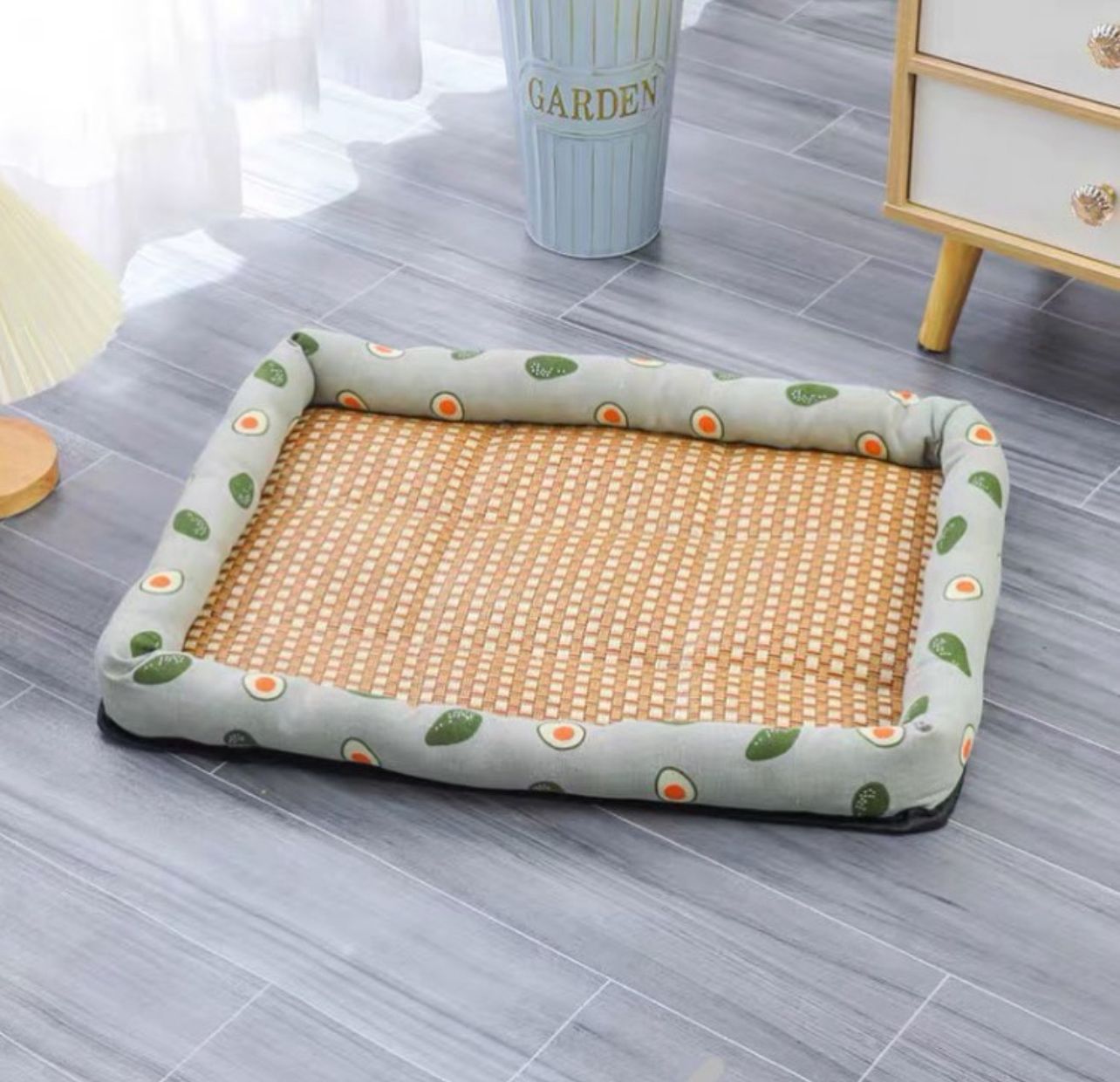 Comfortable & Cooling Pet Bed