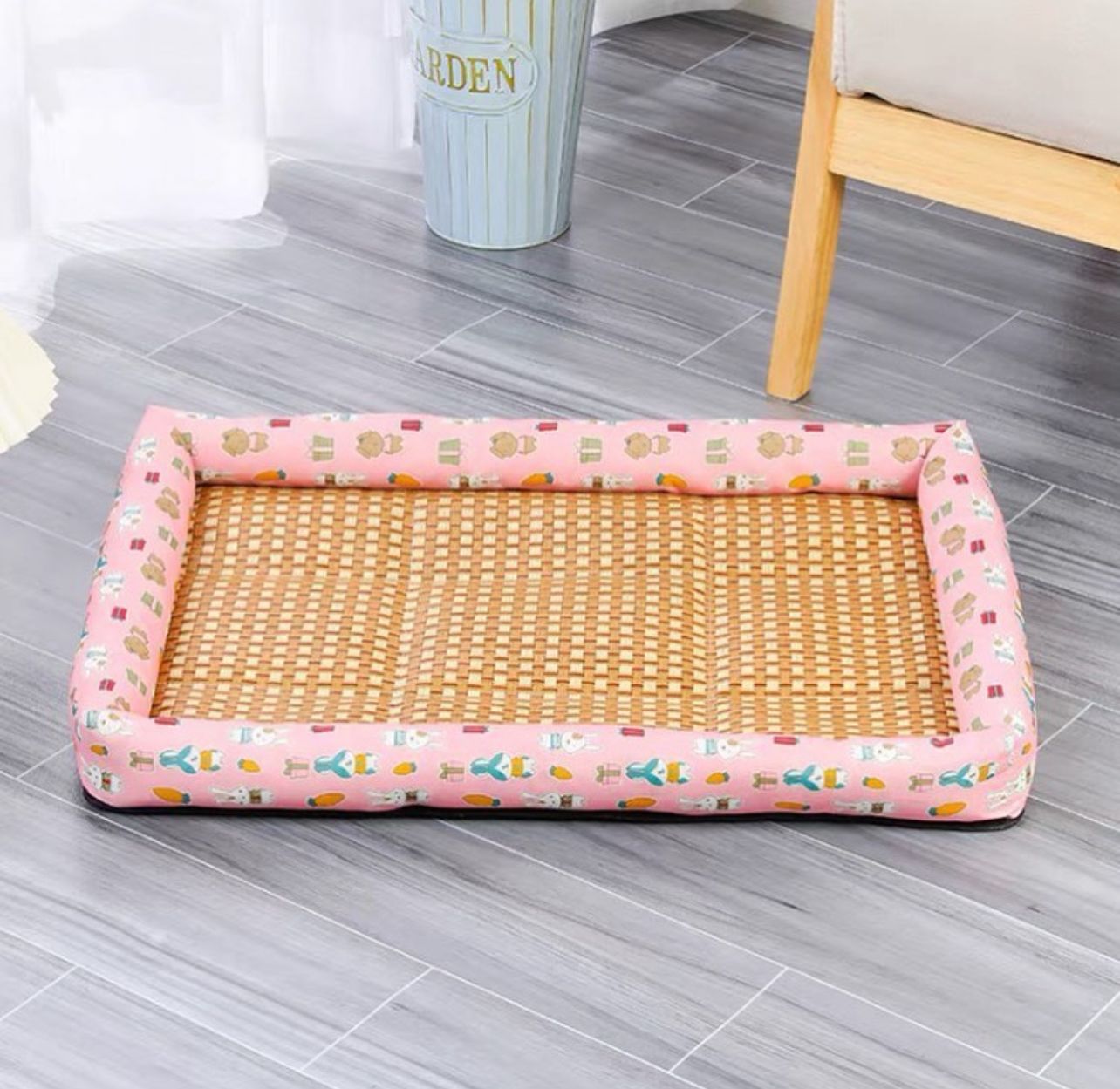 Comfortable & Cooling Pet Bed