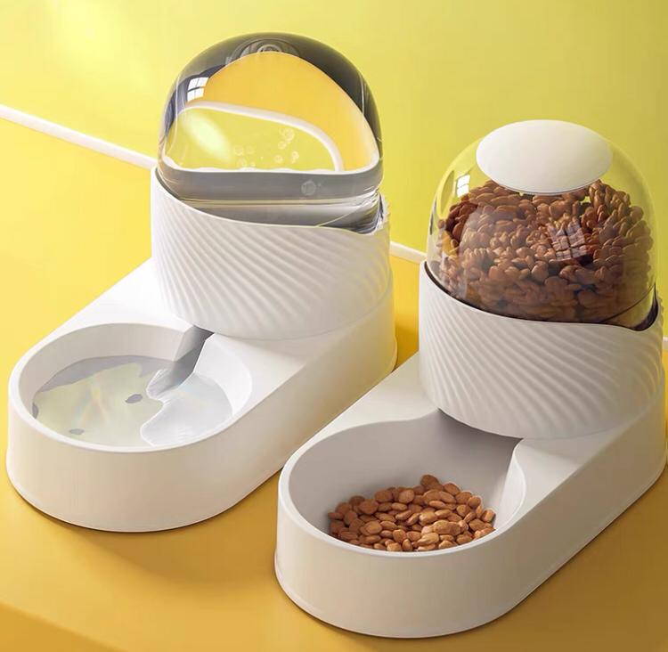 Food & Water Dispenser