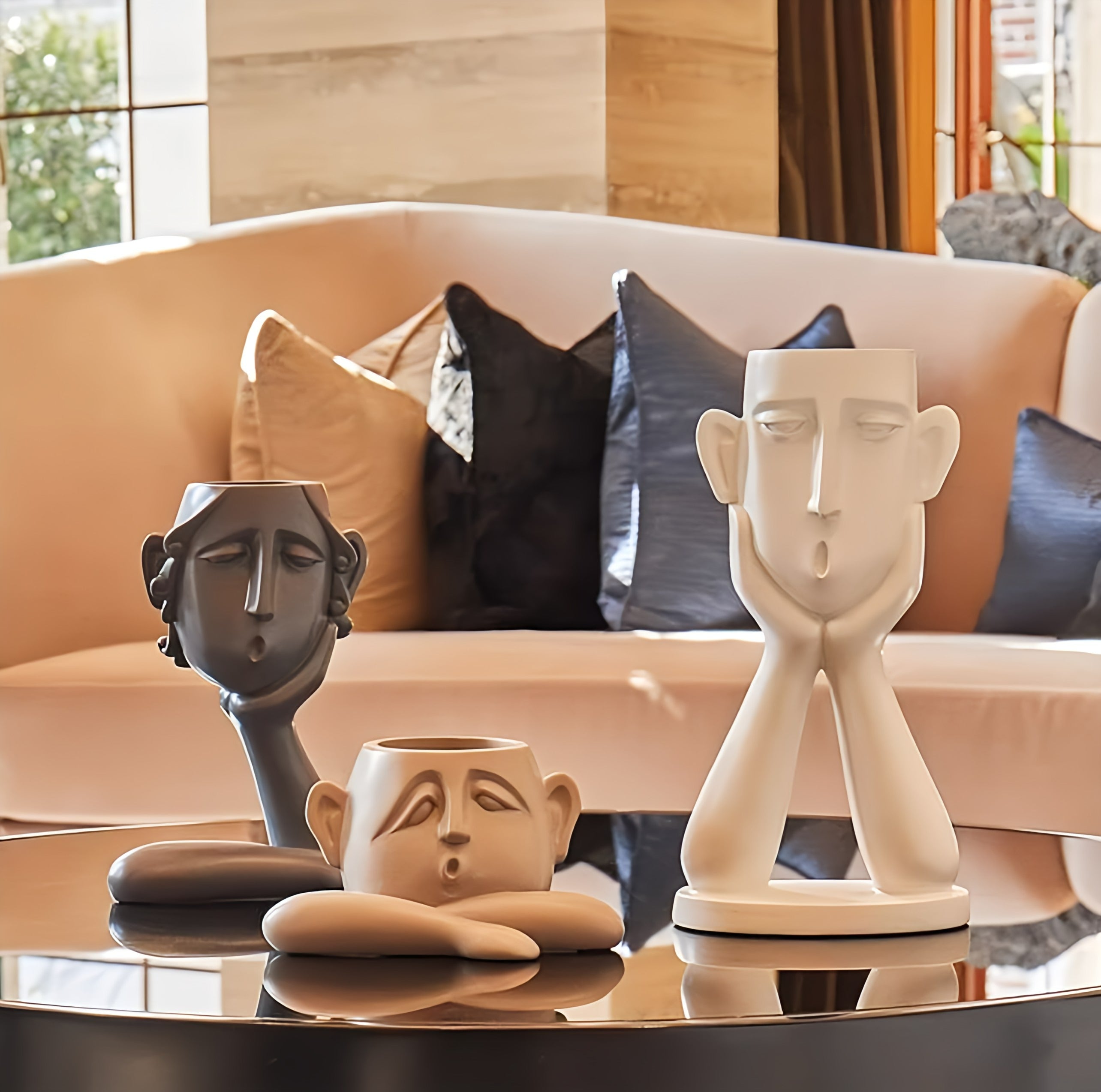 Faces Vase