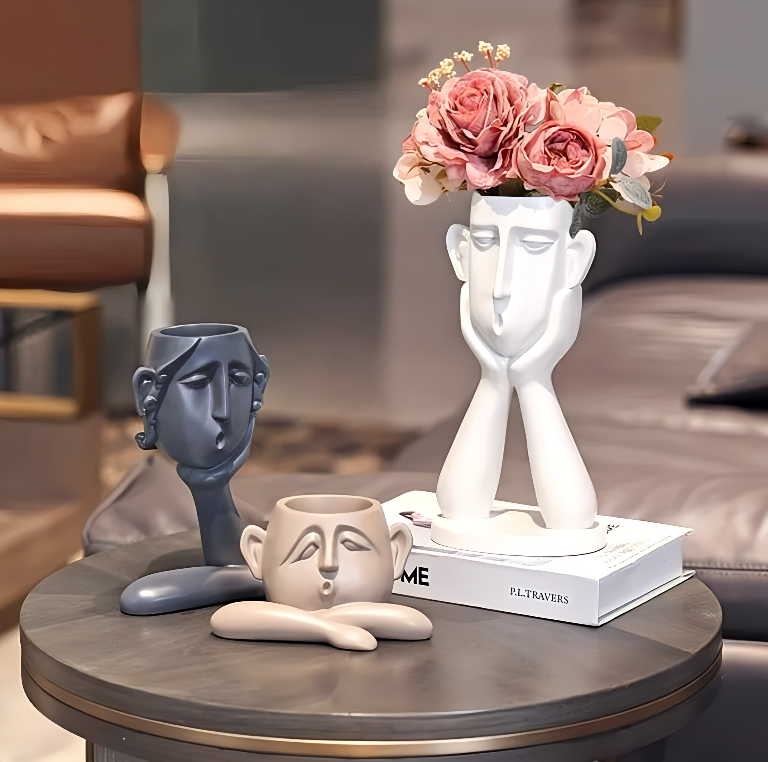 Faces Vase