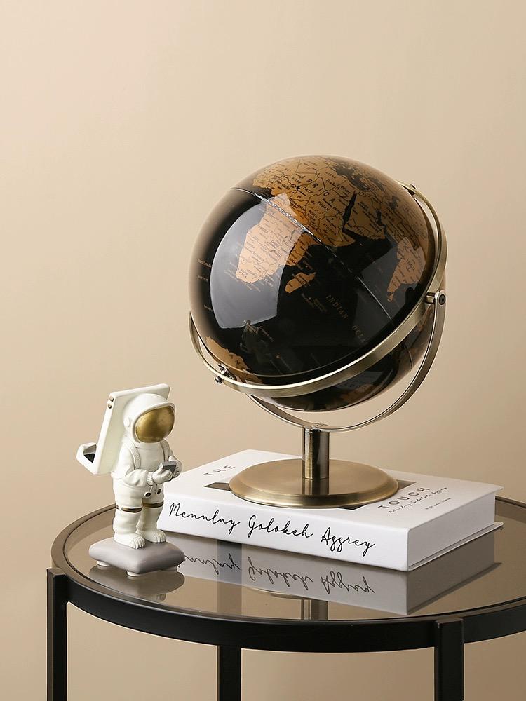 Gold globe