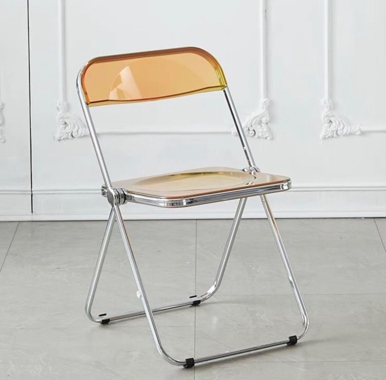 Foldable Acrylic Chair