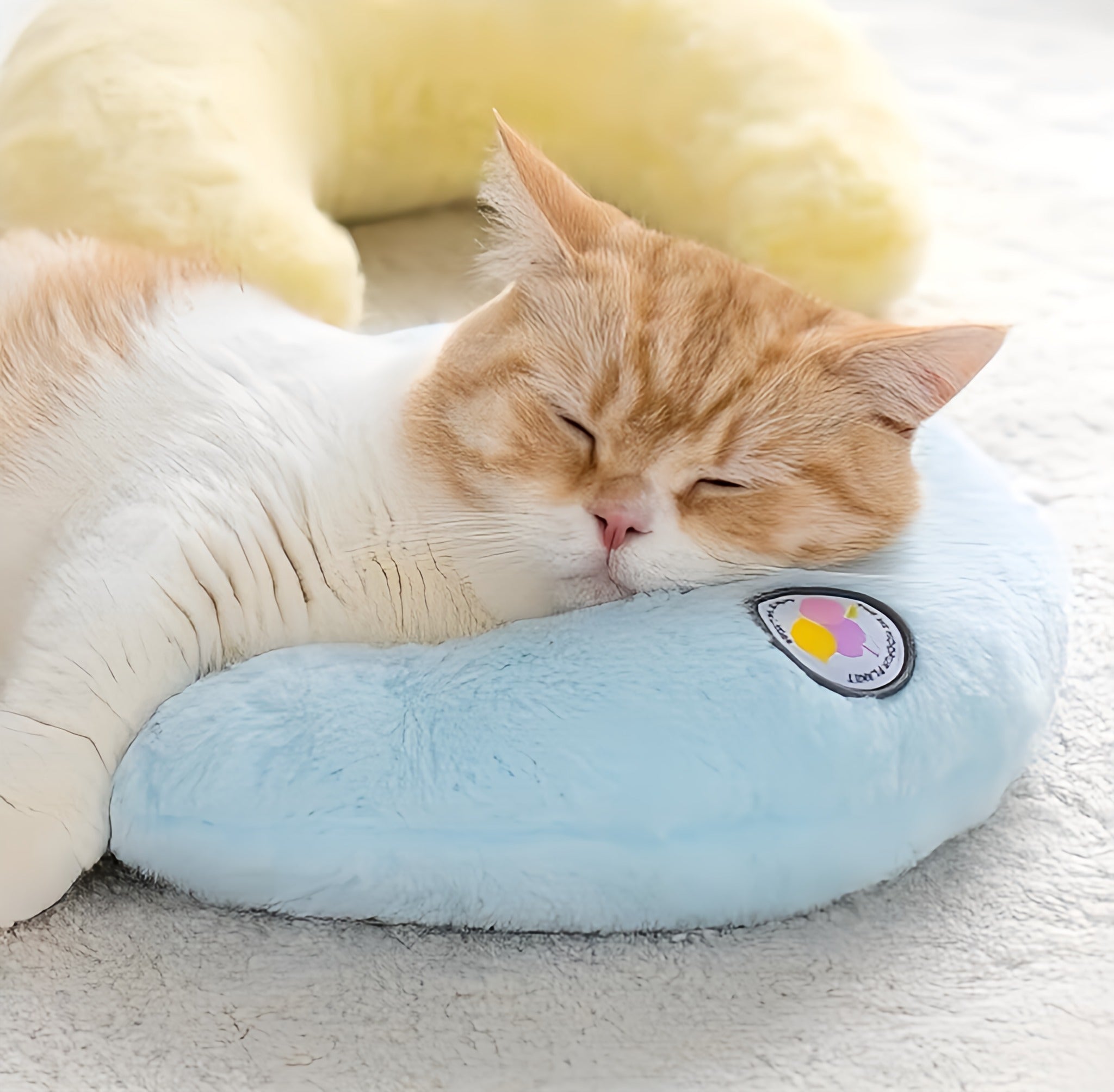 MewooFun U-Shaped Pillow For Cats