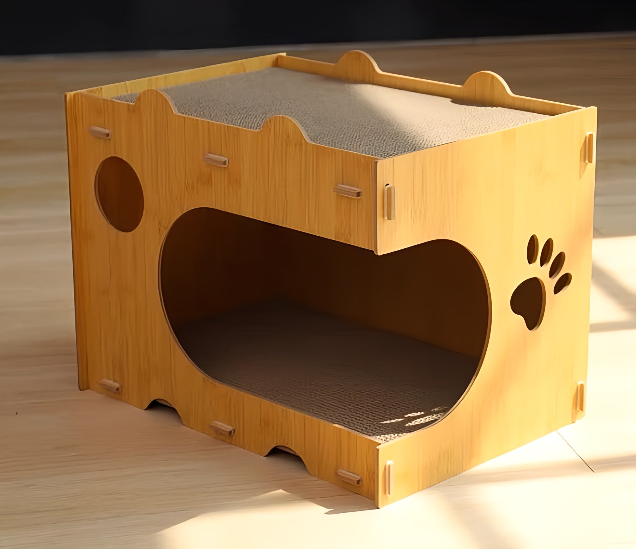 Cat’s Scratching House