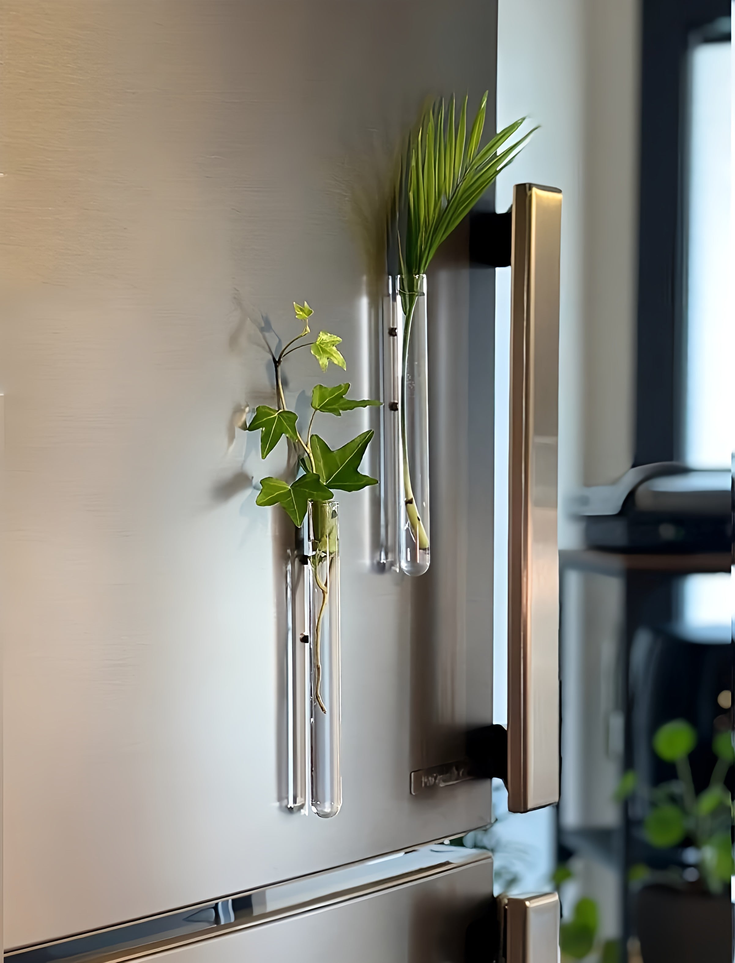 Magnetic Vase